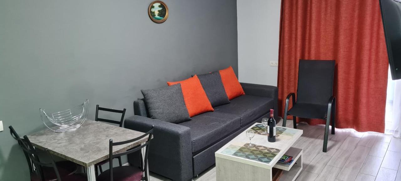 Apartment Near The Beach Batumi-Гоніо Екстер'єр фото