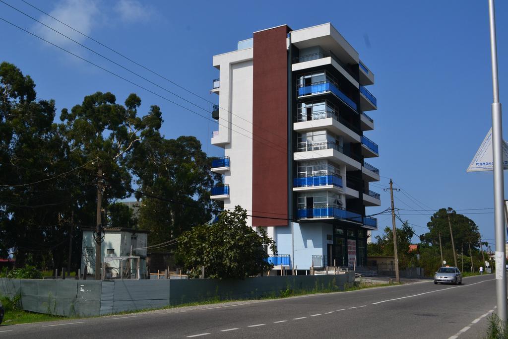 Apartment Near The Beach Batumi-Гоніо Екстер'єр фото