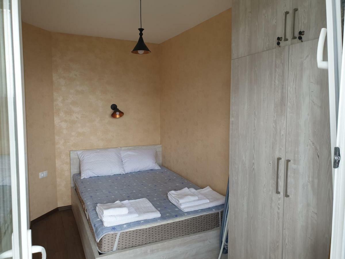 Apartment Near The Beach Batumi-Гоніо Екстер'єр фото