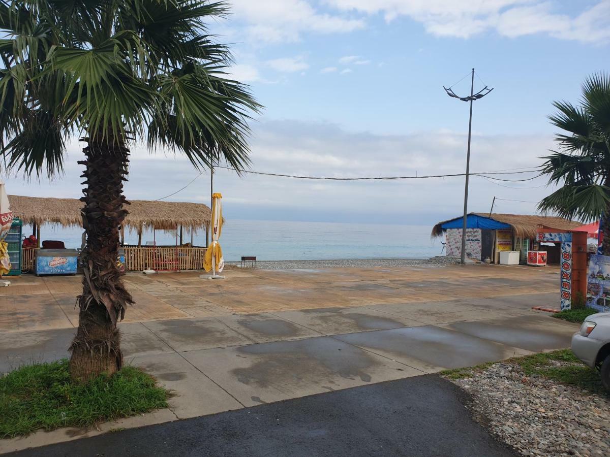 Apartment Near The Beach Batumi-Гоніо Екстер'єр фото